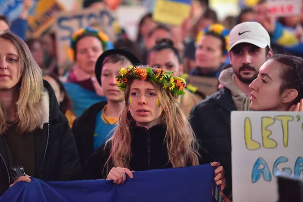 New York City États Unis Mars 2022 Des Citoyens Ukrainiens — Photo gratuite