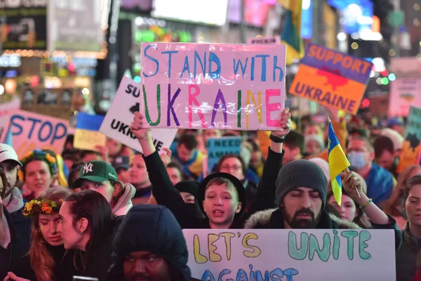 New York City Usa März 2022 Ukrainische Bürger Protestieren Auf — kostenloses Stockfoto