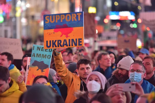 New York City Usa March 2022 Ukrajinští Občané Protestují Times — Stock fotografie zdarma