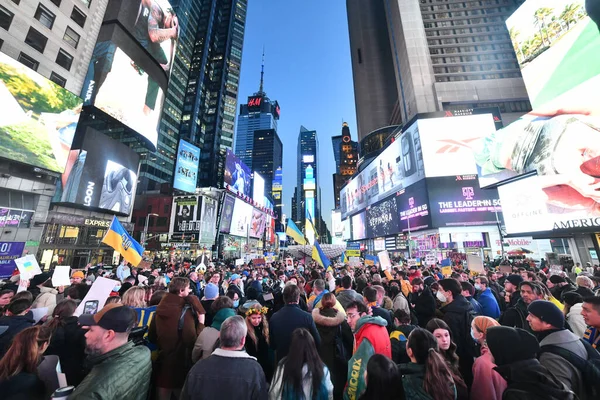 New York City Sua Martie 2022 Cetățenii Ucraineni Protestează Times — Fotografie de stoc gratuită
