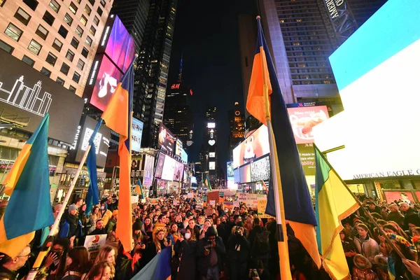 New York City Usa Maart 2022 Oekraïense Burgers Protesteren Times — Gratis stockfoto