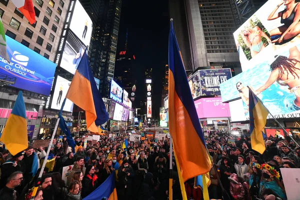 New York City Usa Maart 2022 Oekraïense Burgers Protesteren Times — Gratis stockfoto