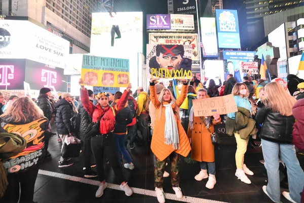 New York City Usa Maart 2022 Oekraïense Burgers Protesteren Times — Gratis stockfoto