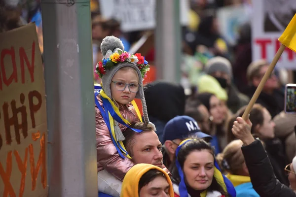New York City Usa März 2022 Ukrainische Bürger Protestieren Auf — Stockfoto