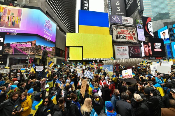 New York City Usa March 2022 Протести Українських Громадян Таймс — стокове фото