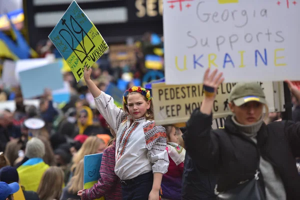 Nueva York City Estados Unidos Marzo 2022 Protestas Ciudadanos Ucranianos — Foto de Stock