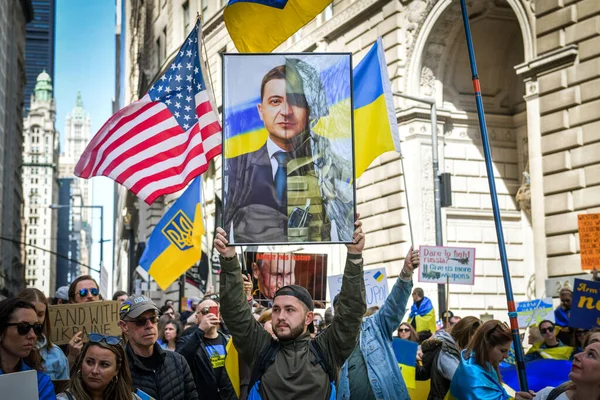 Nowy York City Usa Kwiecień 2022 Ukraińscy Obywatele Protestują Wall — Zdjęcie stockowe