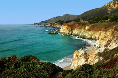 Monterey Körfezi kıyı şeridi
