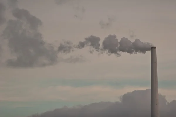 Chimneys from a heating plant viewed from Island of Fanoe in Den — Stock Photo, Image