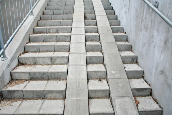 Escadaria em concreto — Fotografia de Stock