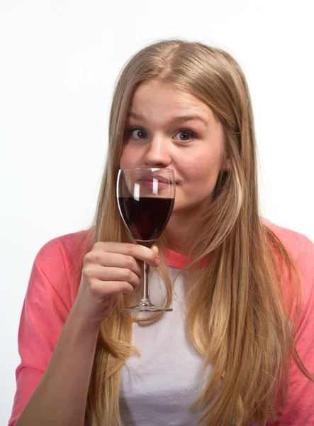 Şarap içmek, İskandinav, sevimli genç kız — Stok fotoğraf