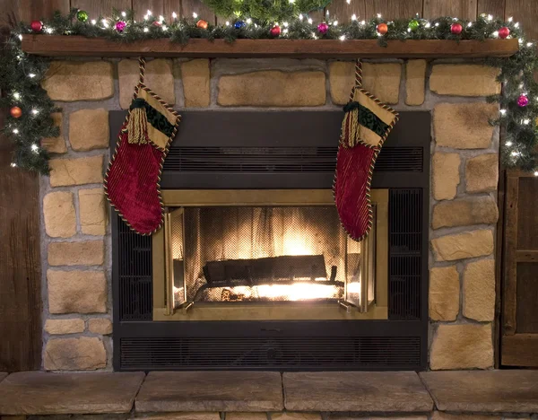 Christmas Fireplace Hearth and Stockings Landscape — Stock Photo, Image