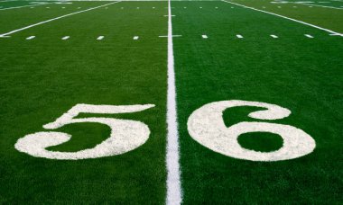 Futbol sahası 2022 yılında 56. Super Bowl 'u sembolize ediyor.