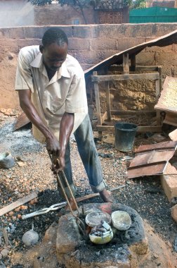 The work of Bronze in Burkina Faso clipart