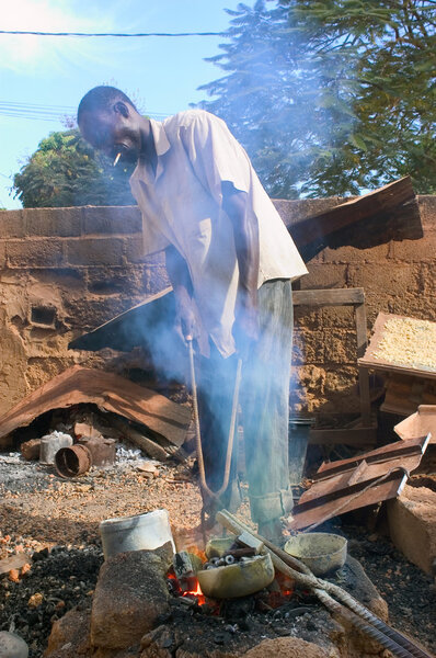 The work of Bronze in Burkina Faso