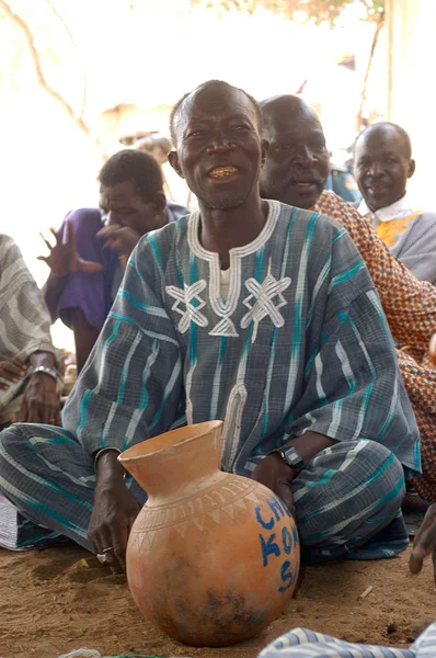 Estabelecimento de um chefe habitual em Burkina Faso — Fotografia de Stock