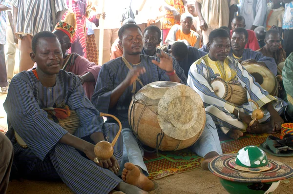 Estabelecimento de um chefe habitual em Burkina Faso — Fotografia de Stock