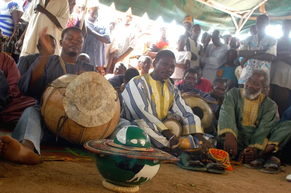 Létrehozása egy szokásos főnök Burkina Faso — Stock Fotó