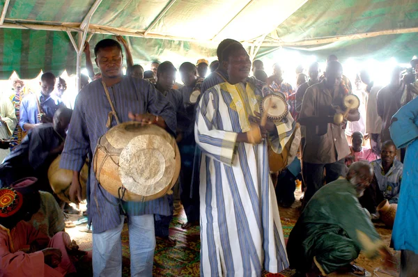 Establecimiento de un jefe habitual en Burkina Faso — Foto de Stock