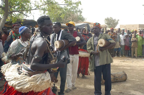 Estabelecimento de um chefe habitual em Burkina Faso — Fotografia de Stock