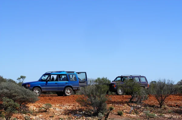 Allradfahrzeuge im australischen Busch — Stockfoto