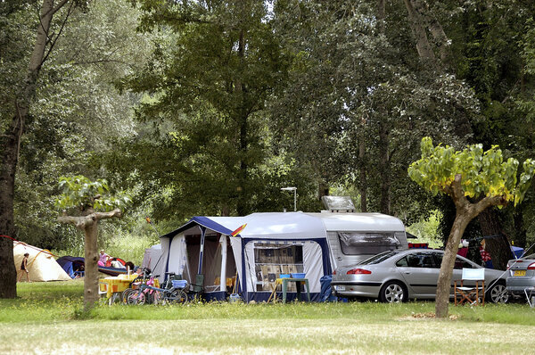 Вакансии в кемпинге
