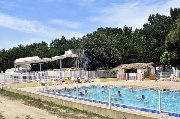 The swimming pool of the camp-site — Stock Photo, Image