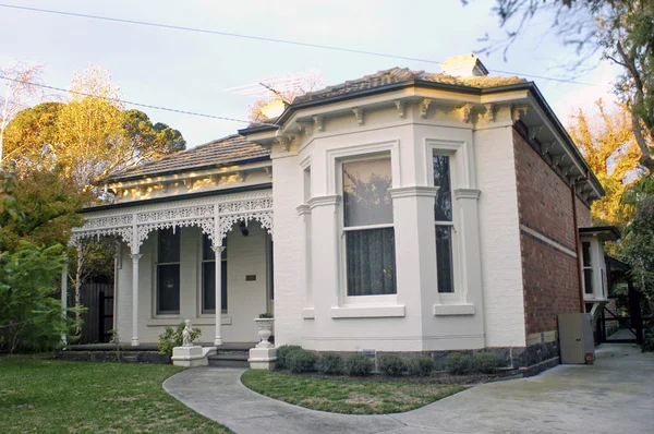 Casa em um bairro residencial de Melbourne — Fotografia de Stock