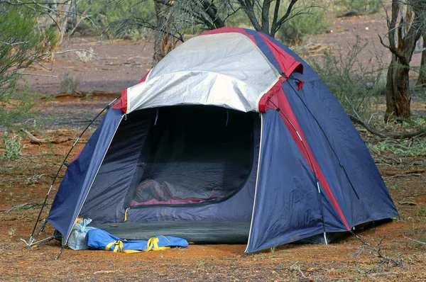 在澳大利亚沙漠中露营的荒野 — 图库照片