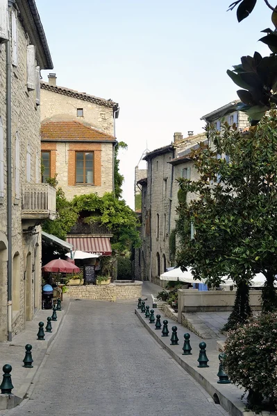 Vue du village français de Vezenobres dans le département du Gard — Photo