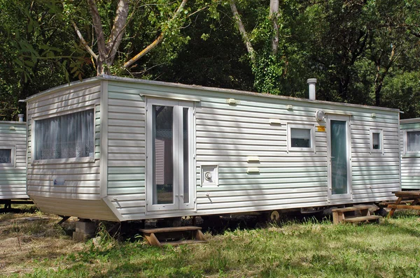 Stacaravan op een camping — Stockfoto