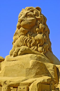 pozlama kum Fransa'da touquet için heykeller.