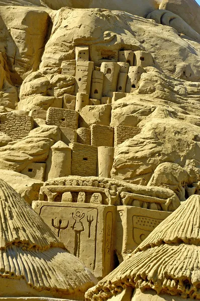 砂の露出トゥケにフランスを彫刻します。 — ストック写真