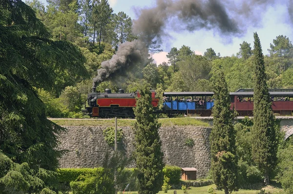 Malý Turistický vláček anduze v cevennes — Stock fotografie