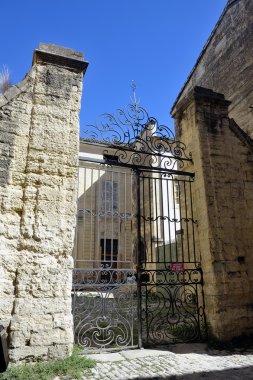 uzes restorasyon eski bina