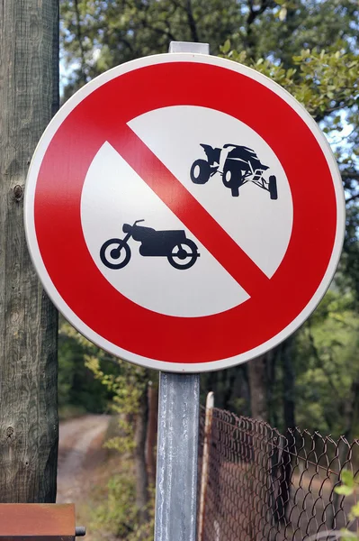 Panel of prohibition to the quads and the motorcycles — Stock Photo, Image