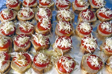 aperatif için küçük Kanapeler