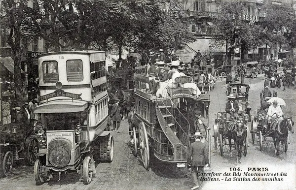 Staré pohlednice sázek, rozcestí boulevard montmartre a Italů, stanice pomalé vlaky — Stock fotografie