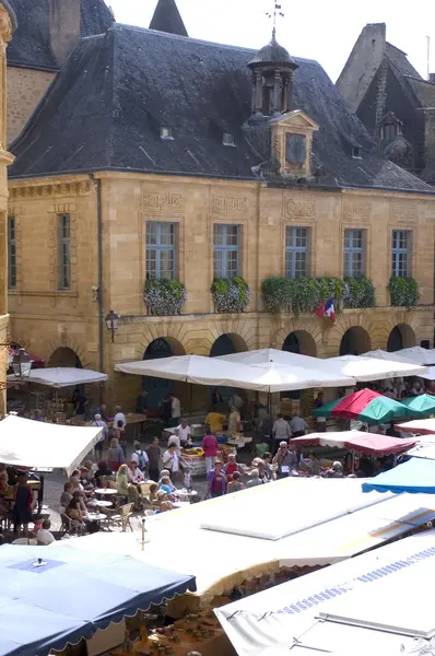 Sarlat markette — Stok fotoğraf