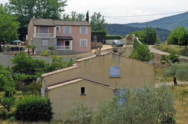 Nytt hus i cevennes — Stockfoto