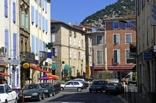 Anduze, fransk turiststad i cevennes — Stockfoto