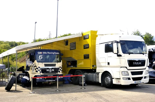 Алесь - Франция - Гран-при Франции по грузовикам 25 и 26 мая 2013 года на трассе Cevennes . — стоковое фото