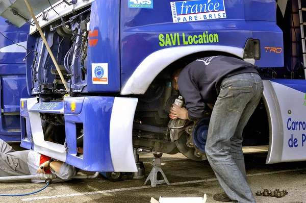 麦芽-法国-格兰披治大赛车的法国卡车可能电路的塞文山脉的第 25 和 26 日 2013. — 图库照片