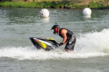 Jetski kaldırma