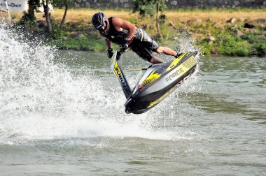 Jetski kaldırma