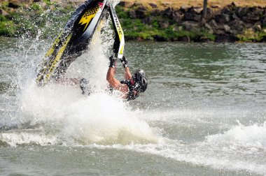 Jetski kaldırma