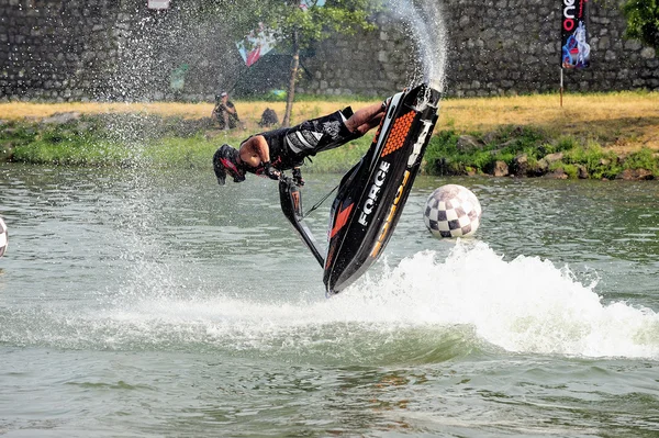 Levantando Jetski — Fotografia de Stock