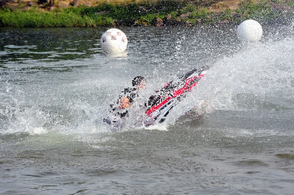 Lyft jetski — Stockfoto