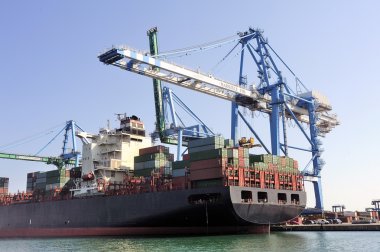 quay için Konteyner Taşıma