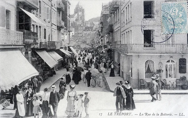 Velho cartão postal, The Treport, bateria de rua — Fotografia de Stock